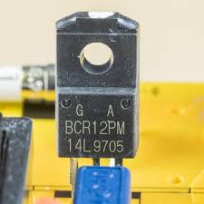 TRIAC.jpg